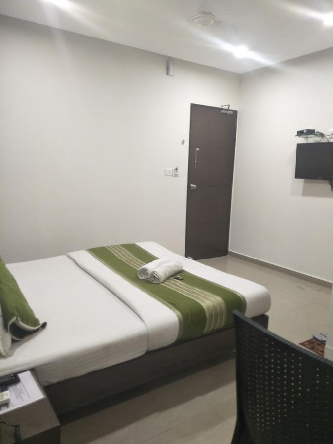 Sarkhej Hotel Ambience المظهر الخارجي الصورة